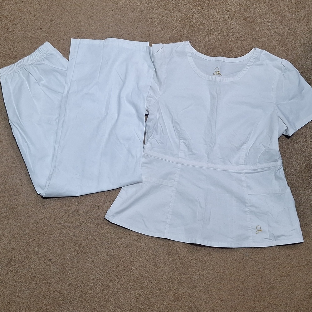 White scrub set size Medium